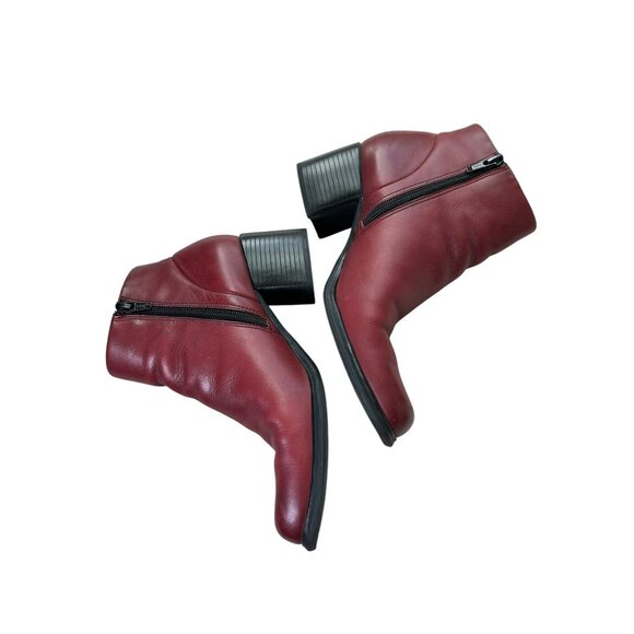 White Mountain Fairchild II Red Leather Boots Women's Sz 7.5 Side Zip Block Heel - Picture 5 of 13